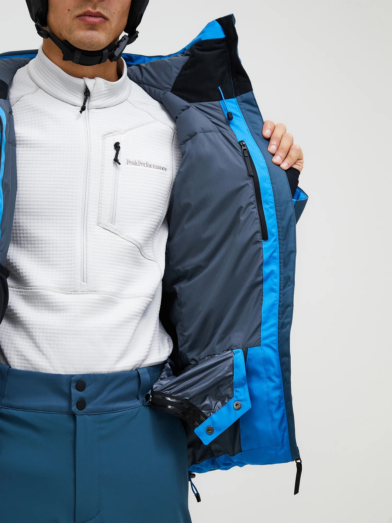M Shred Down Jacket (FW25) - Peak Performance Whistler